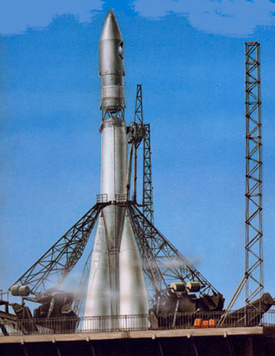 Классный час ко Дню космонавтики 1-2 класс